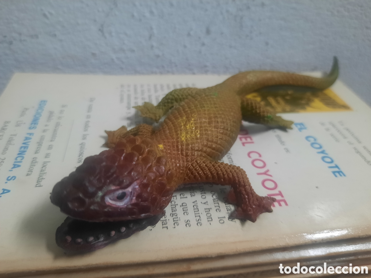 Figuras de goma y PVC: Reptil Goma Pvc Made in Hong Kong