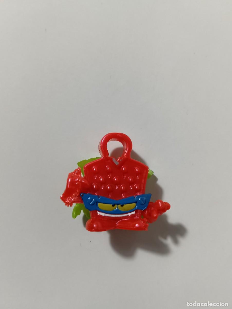 Figuras de goma y PVC: Superthing disgrater V65B s&egrave;rie 16