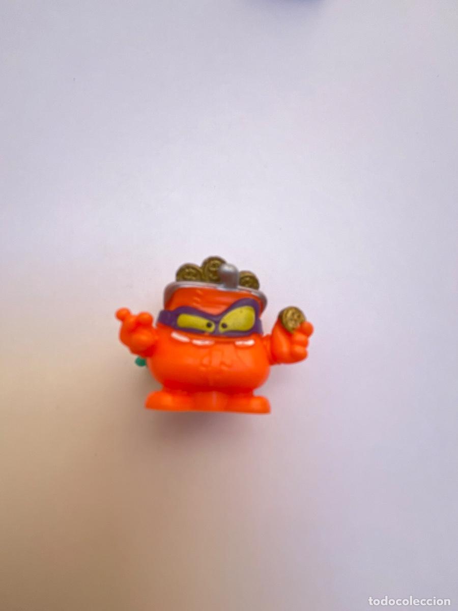 Figuras de goma y PVC: Superthing coin coin V64B serie 16