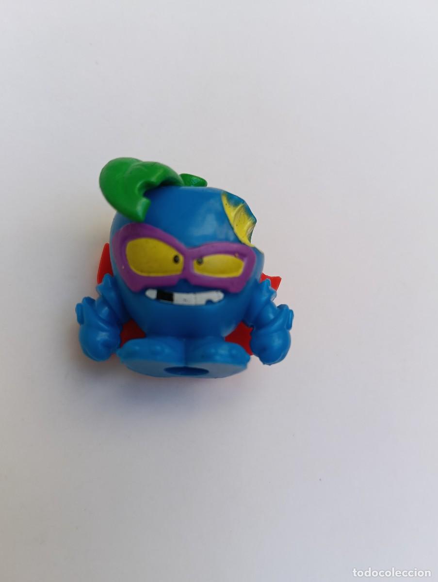 Figuras de goma y PVC: Superthing red munch V57B s&egrave;rie 16