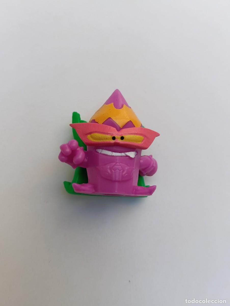 Figuras de goma y PVC: Superthing colormad V63B s&egrave;rie 16