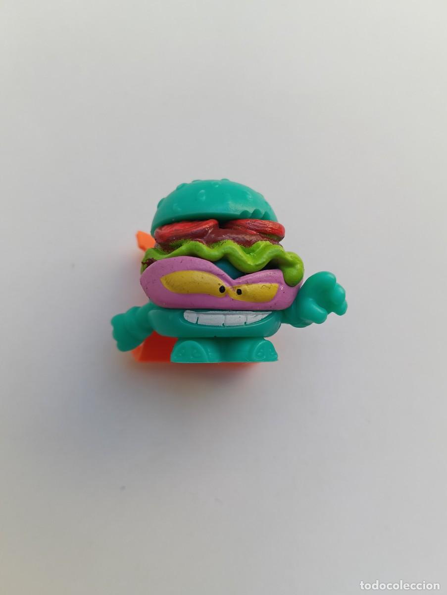 Figuras de goma y PVC: Superthing baddie burg V50B s&egrave;rie 16