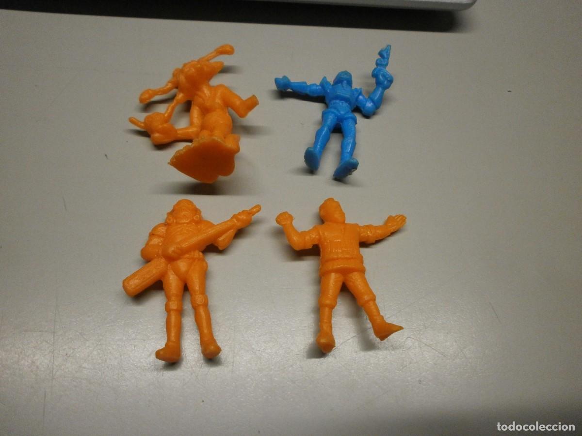 Figuras de goma y PVC: lote de figuras dunkin star wars ewoks droids phoskitos panrico cropan