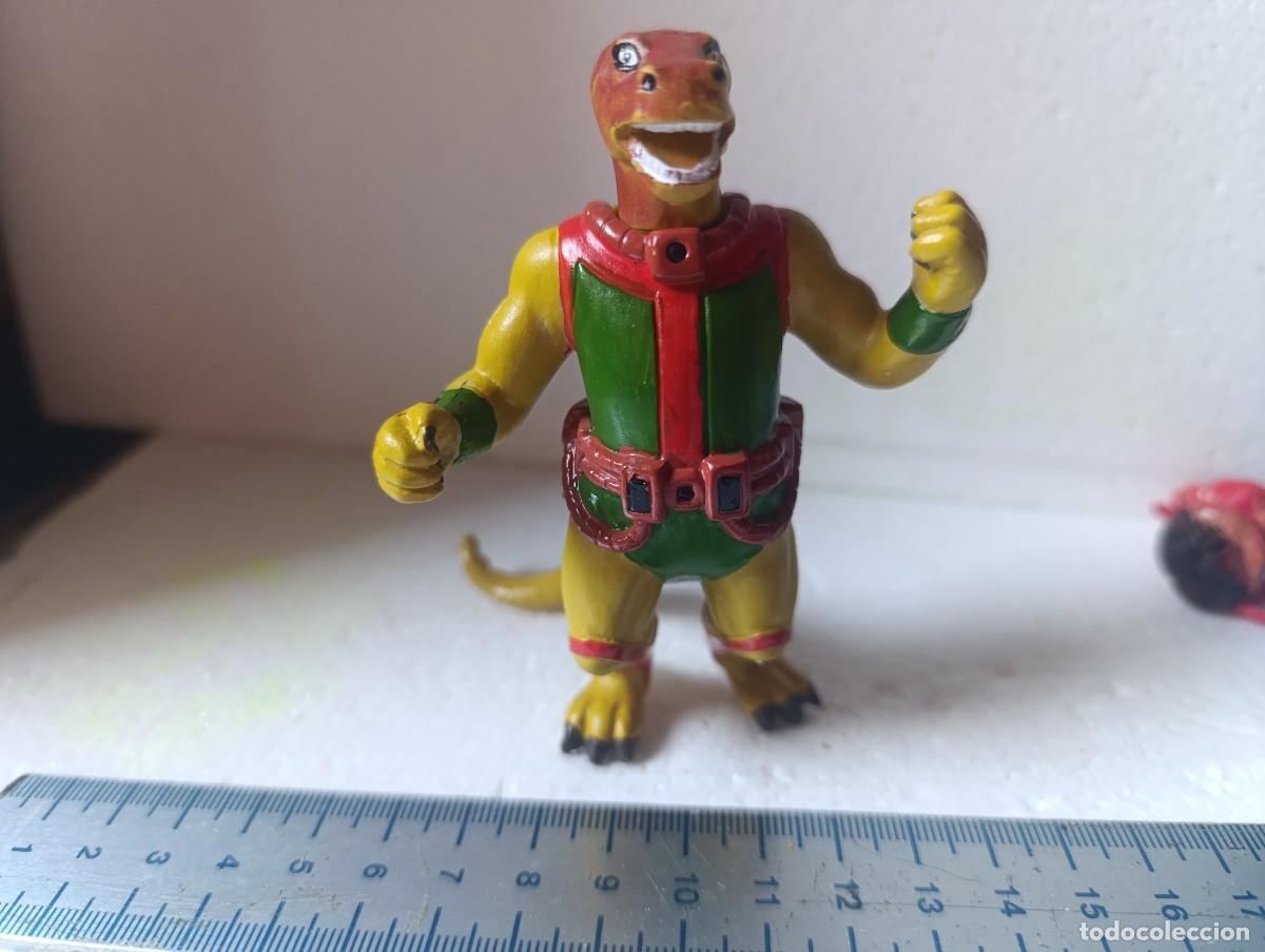 Figuras de goma y PVC: FIGURA DE PVC - DINOSAUCERS - BOOTLEG - PIRATA - SIN MARCA- ( )