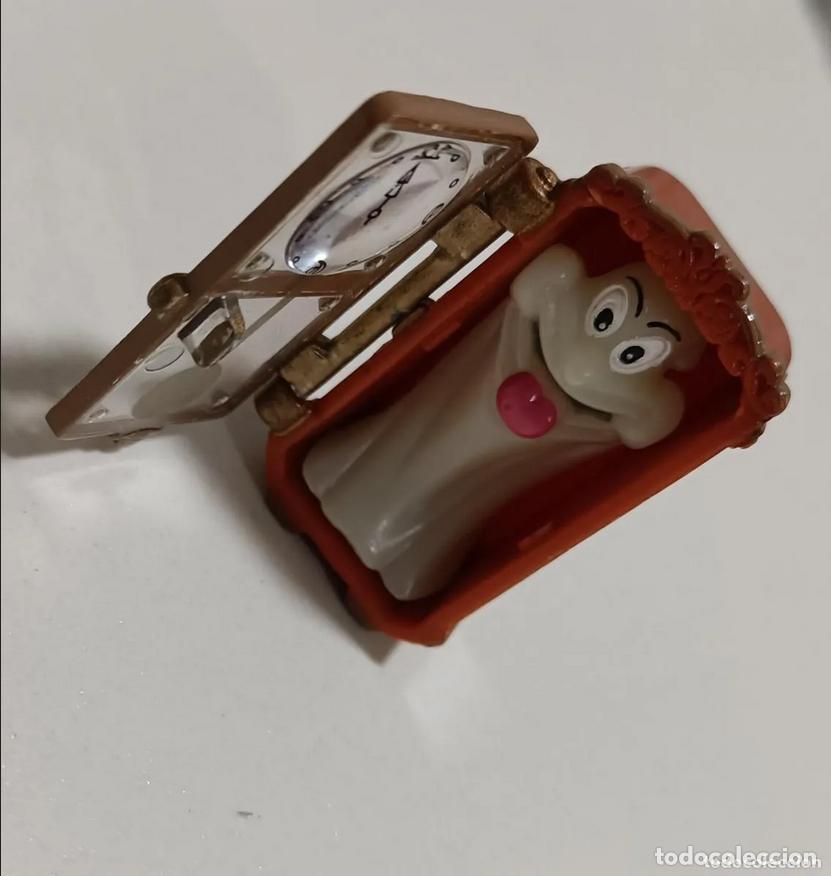 Figuras de goma Kinder: fantasmini reloj pendulo miniatura casa mu&ntilde;ecas mini fantasma kinder a&ntilde;os 90 monobloc mu&ntilde;equito mini