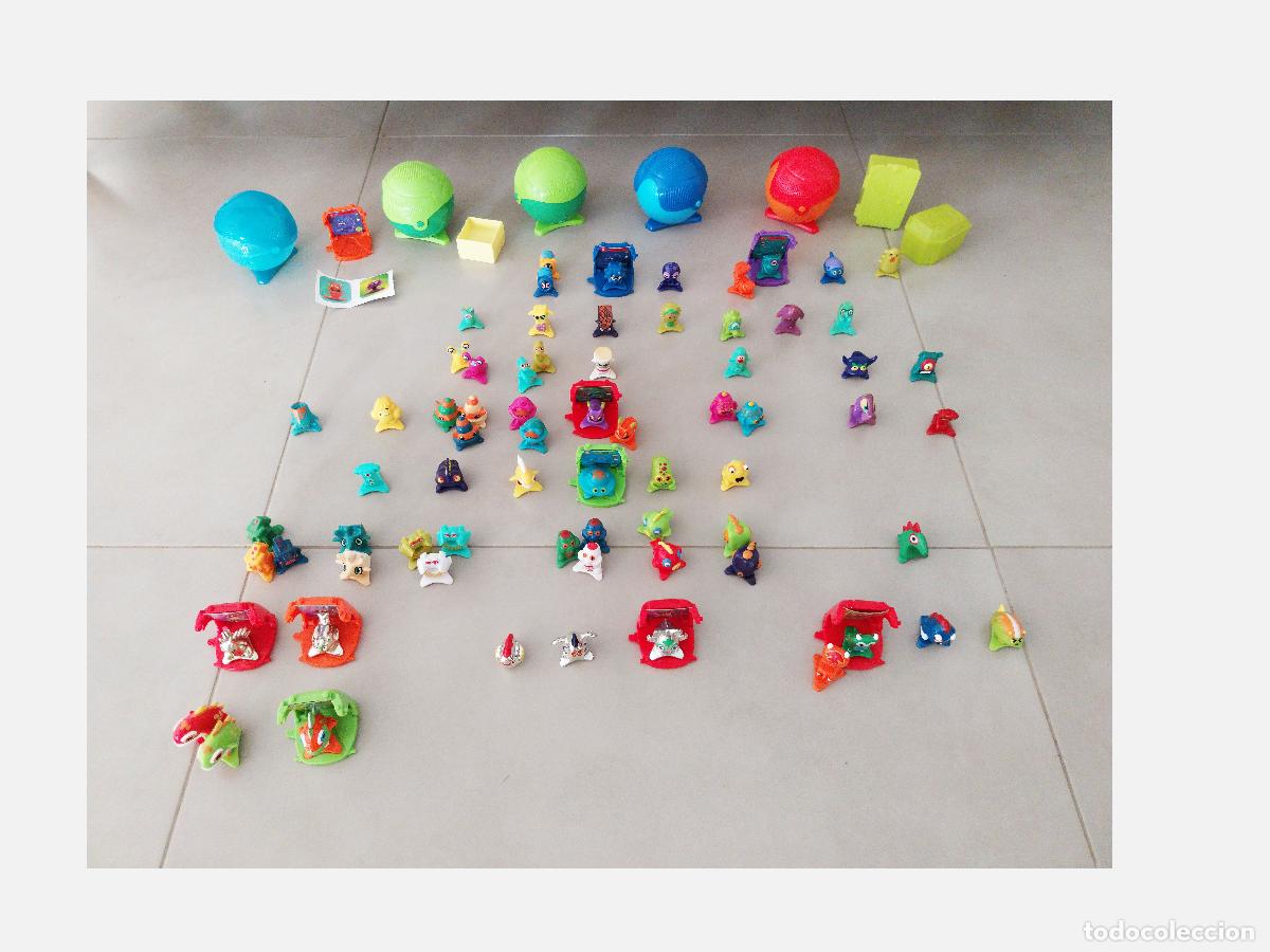 Figuras de goma y PVC: COLECCI&Oacute;N CON 70 FIGURAS STAR MONSTERS, MAGIC BOX 2010. TERCIOPELO