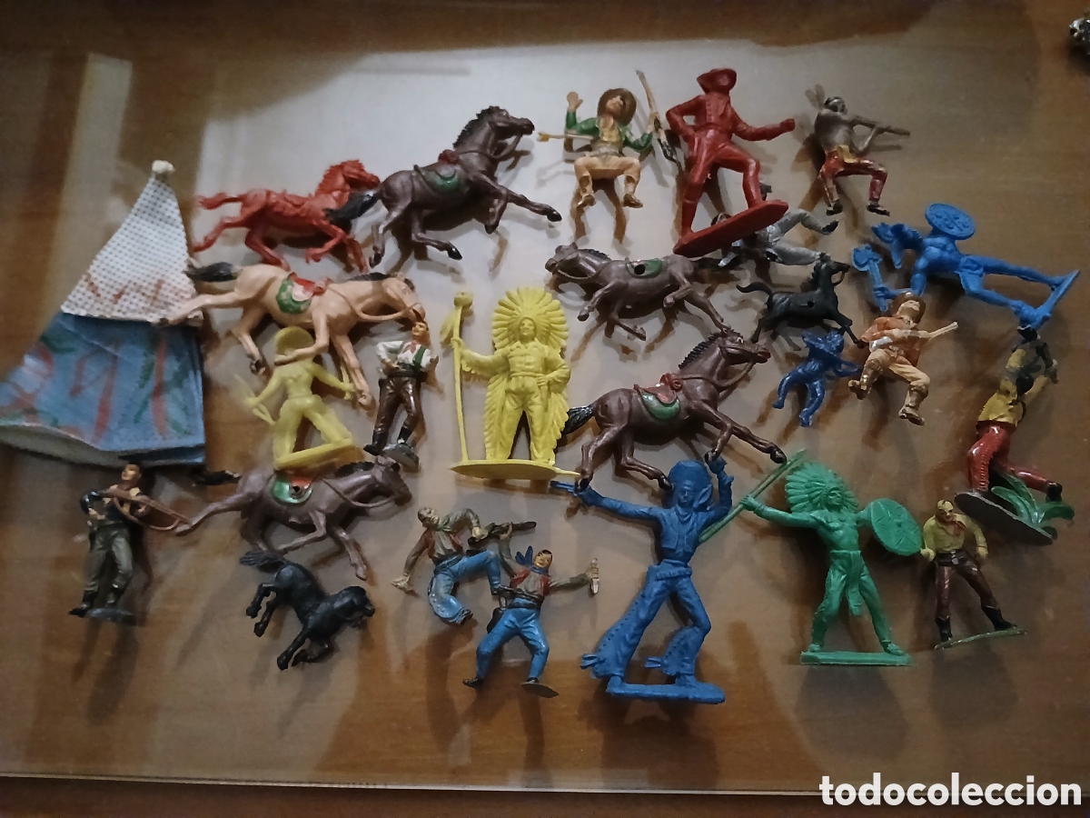 Figuras de goma y PVC: LOTE PVC INDIOS Y BAQUEROS.