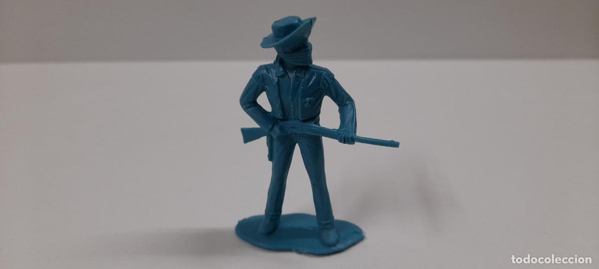 Figuras de goma y PVC: FIGURA ASALTO A LA DILIGENCIA . GOMARSA - MOLDE REAMSA EN PLASTICO MONOCOLOR . ORIGINAL A&Ntilde;OS 70