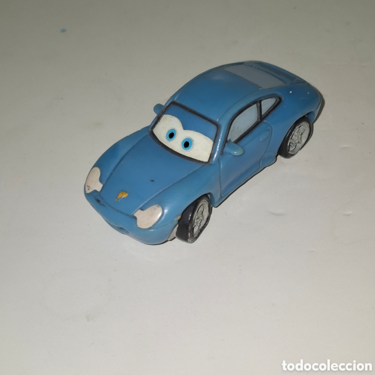 Figuras de goma y PVC: COCHE DE PVC PIXAR WALT DISNEY PERSONAJE DE CARS SALLY CARRERA BULLY