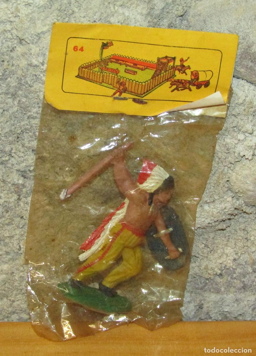 Figuras de goma y PVC: PLASTICOS PARRADO - ANTIGUA FIGURA INDIO - NUEVA Y EN SU BOLSA - AMARILLO/NEGRO