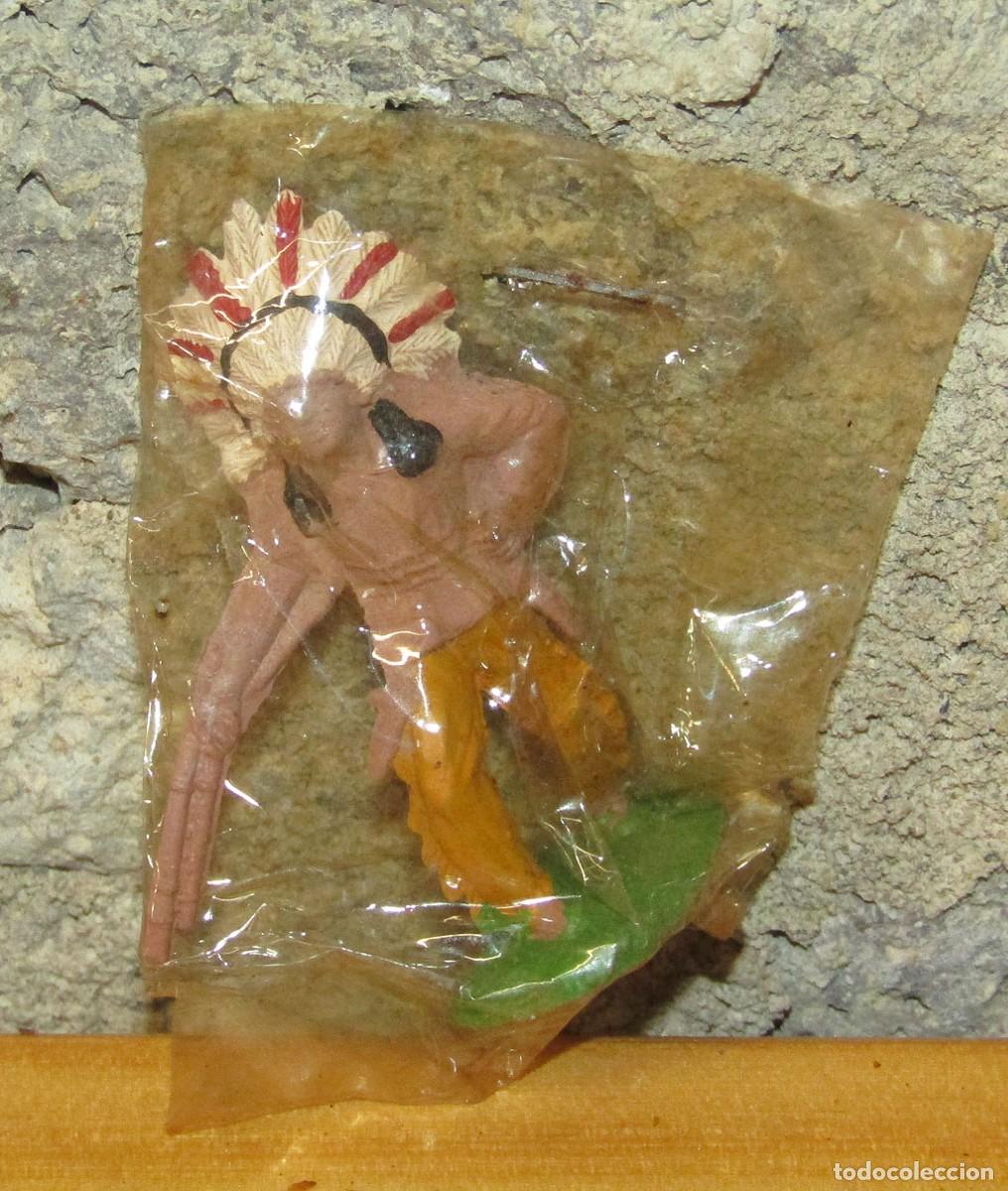 Figuras de goma y PVC: PLASTICOS PARRADO - ANTIGUA FIGURA INDIO - NUEVA Y EN SU BOLSA - ROJO