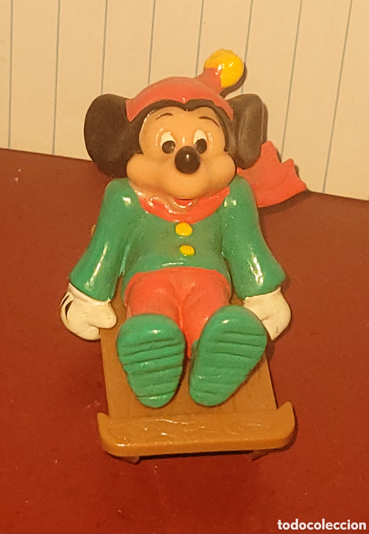 Figuras de goma y PVC: Bonita figura pvc goma Disney Mickey Mouse trineo marca Applause
