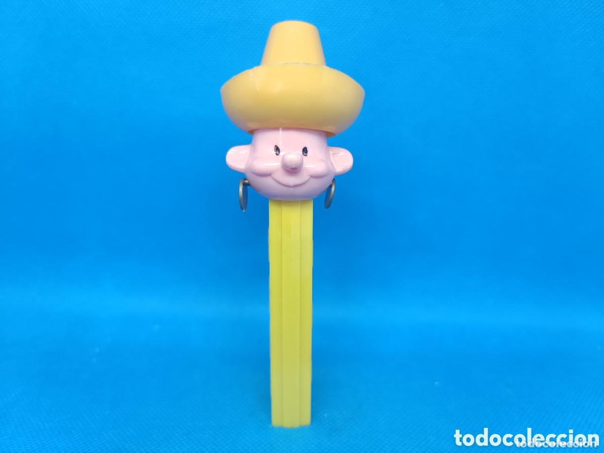 PEZ Dispenser: Dispensador PEZ Mexicano con pendientes sin pie No feet