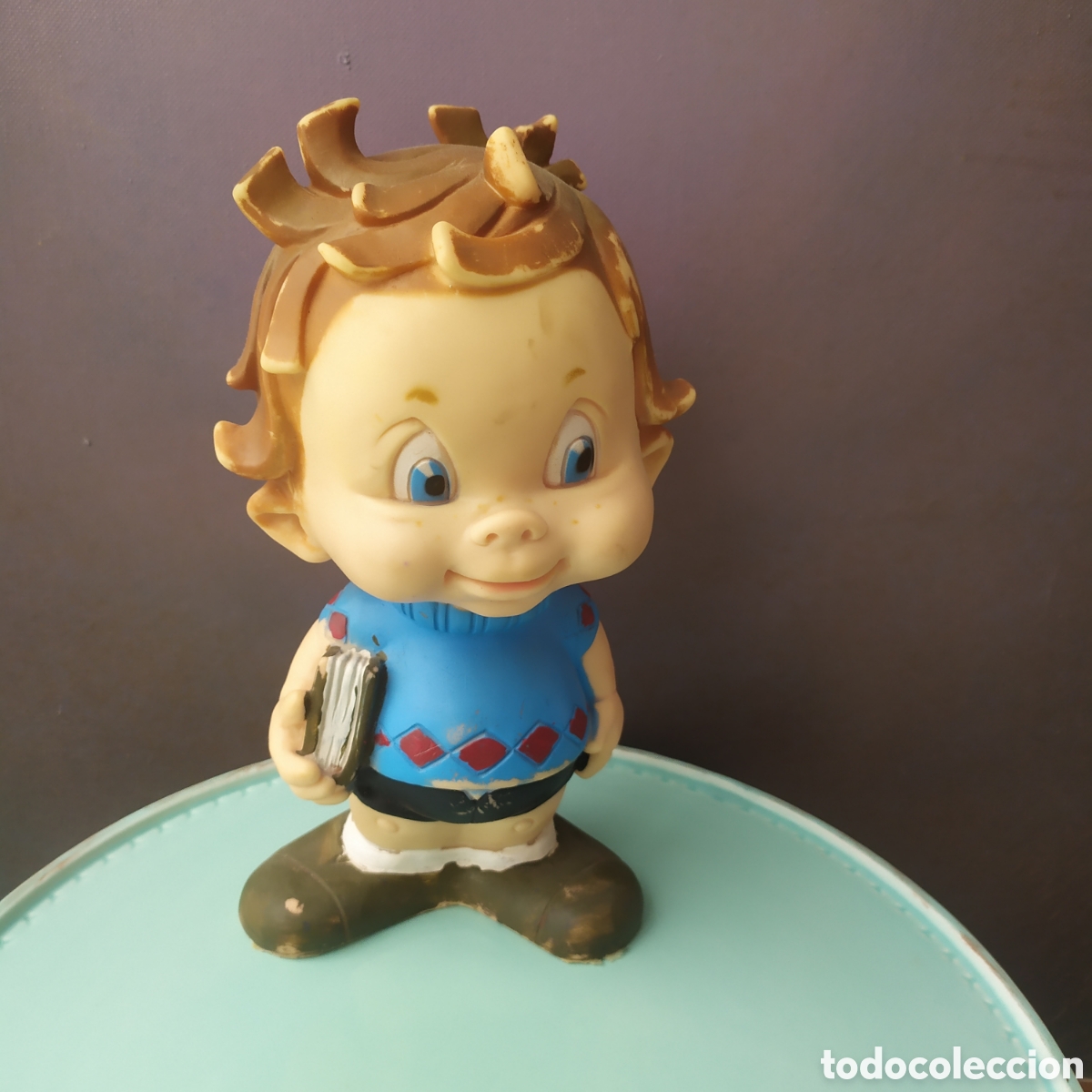 Figuras de goma y PVC: Mu&ntilde;eco de goma de fabricaci&oacute;n espa&ntilde;ola BB de los a&ntilde;os 70, el pito a&uacute;n funciona. Mide 22 cm de altura