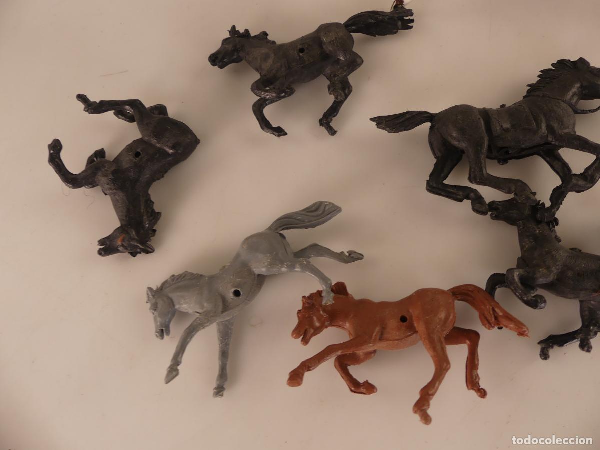 Figuras de goma y PVC: LOTE DE CABALLOS DE PVC - Foto 6