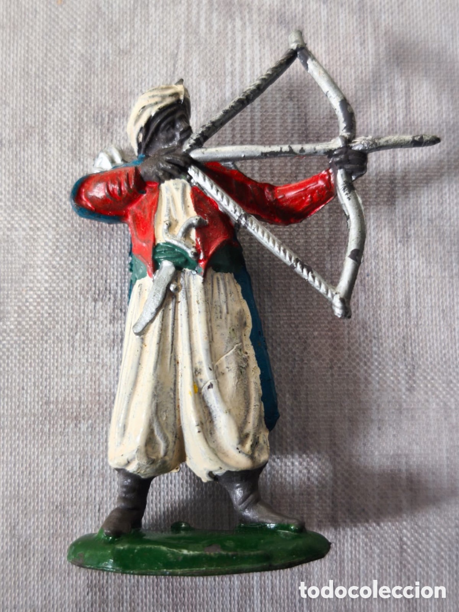 Figuras de goma y PVC: Antigua figura de goma Pech Hnos &ndash; Arquero Moro / Guerrero Sarraceno (A&ntilde;os 50/60)