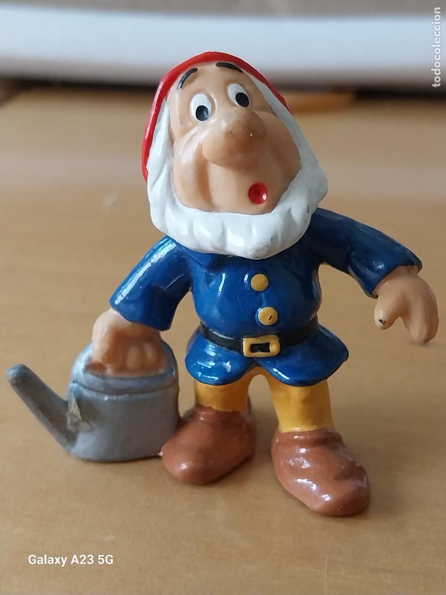 Figuras de goma y PVC: ENANITO JARDINERO BULLY GOMA FIGURA 5.5CMS JUGADO PINTADO A MANO REGADERA