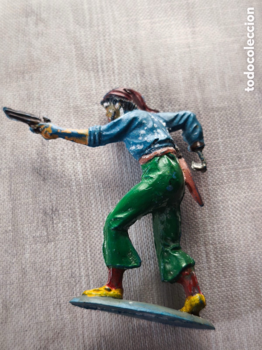 Figuras de goma y PVC: Antigua figura de goma Reamsa &ndash; Pirata con garfio y pistola (A&ntilde;os 50) &ndash; N.&ordm; 103