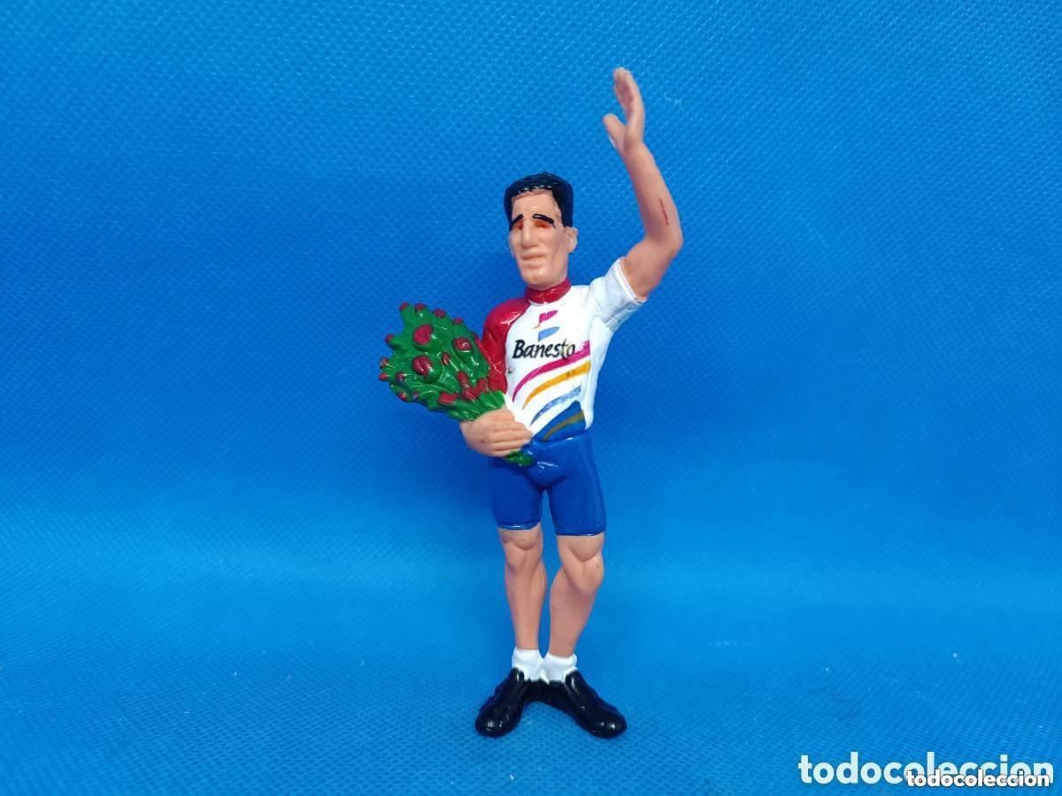 Figuras de goma y PVC: Figura PVC Miguel Indurain ciclista Banesto promocional