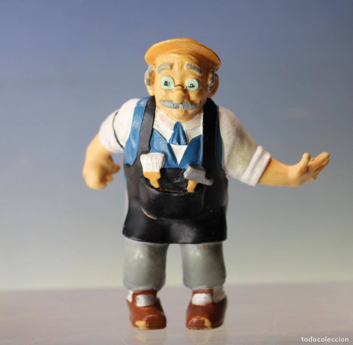 Figuras de goma y PVC: Figura PVC: Gepetto, Pinocho. Papo, Francia, 1998.
