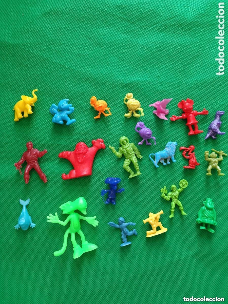 Figuras de goma y PVC: Lote mu&ntilde;ecos tipo Dunkin