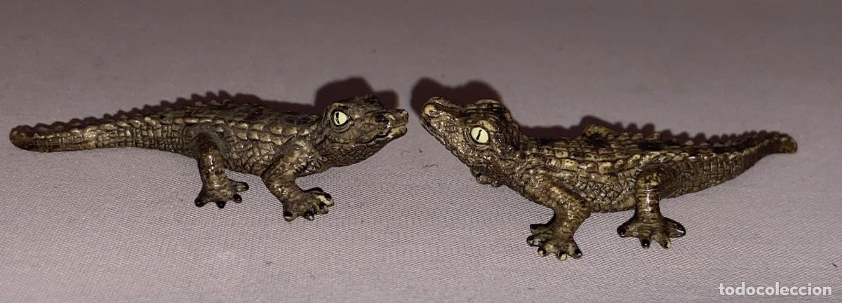 Figuras de goma y PVC: MAGN&Iacute;FICAS 2 FIGURAS DE PVC &ldquo; CR&Iacute;AS COCODRILO &ldquo; SERIE ANIMALES - SCHLEICH