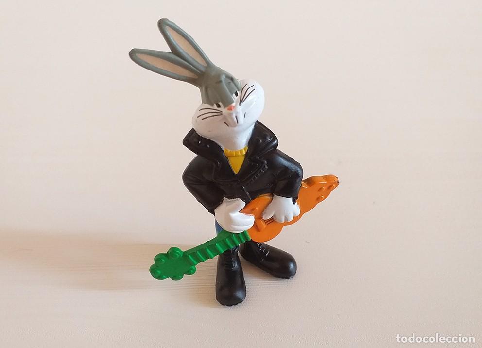 Figuras de goma y PVC: Mu&ntilde;eca figura de goma Bugs Bunny, warner