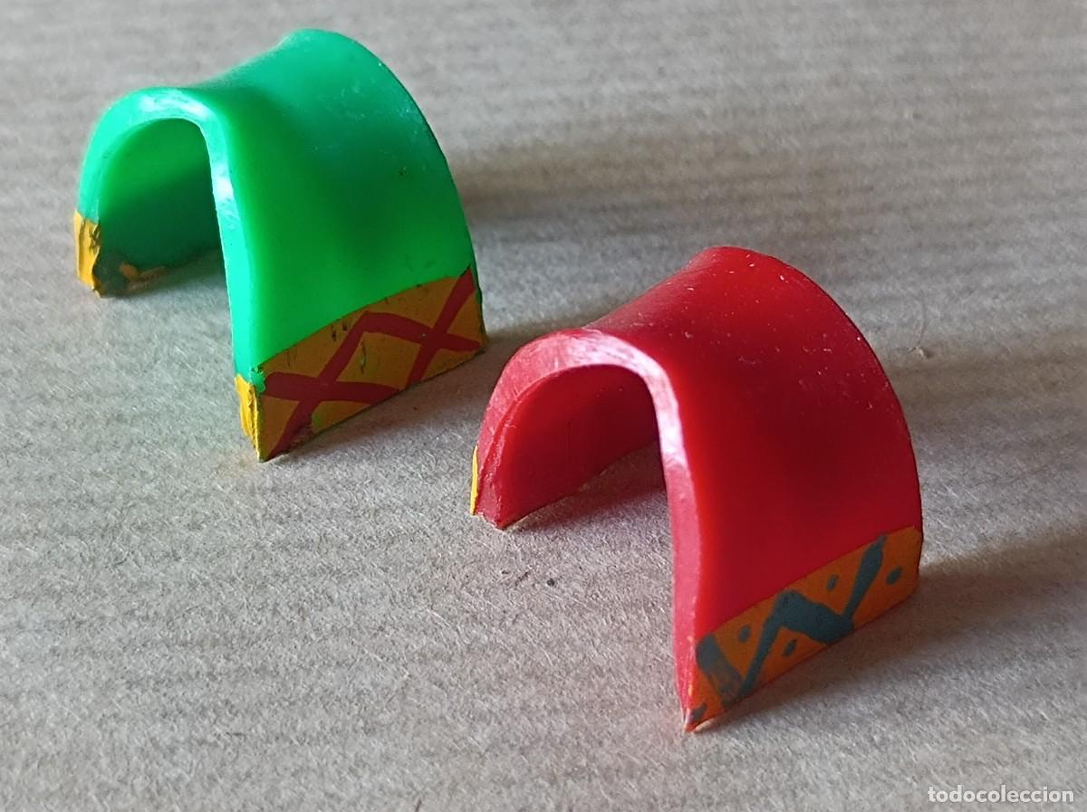 Figuras de goma y PVC: SILLAS DE MONTAR DE PL&Aacute;STICO R&Iacute;GIDO PARA CABALLOS INDIOS FABRICANTE SOTORRES