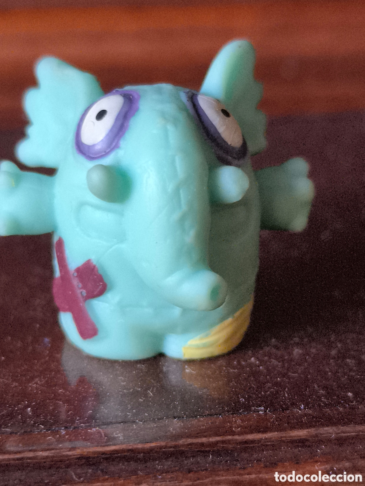 Figuras de goma y PVC: Zomlings Series 1 Creepy Circus #83 Trunky Blue Variant Mini Figure