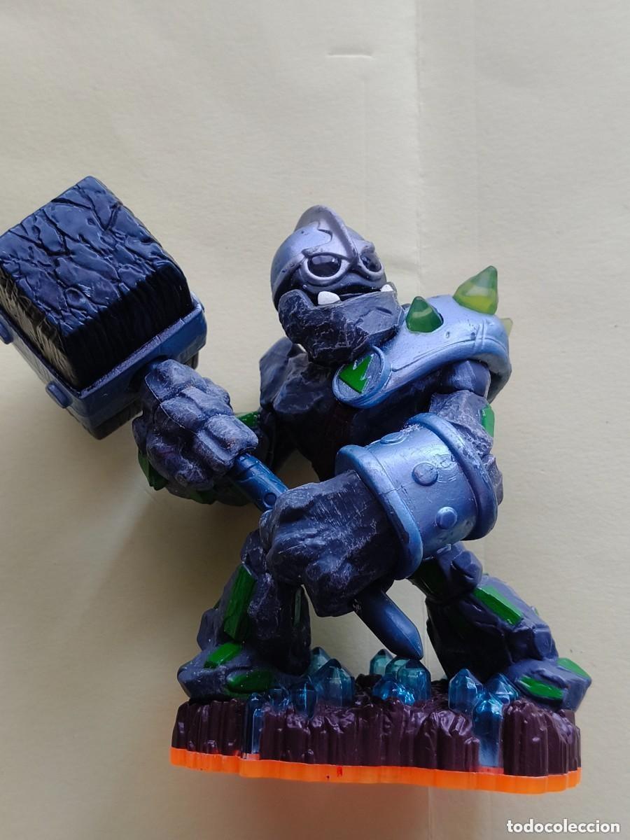 Rubber and PVC Figures: Skylanders Figura Skylanders Giants Crusher
