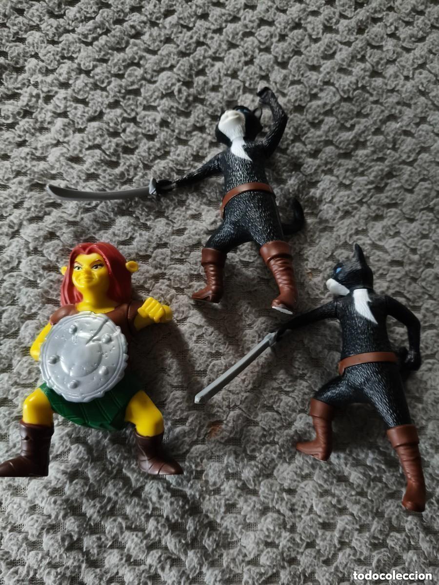 Figuras de goma y PVC: FIGURAS DE FIONA Y GATO CON BOTAS CON SONIDO Y MOVIMIENTO
