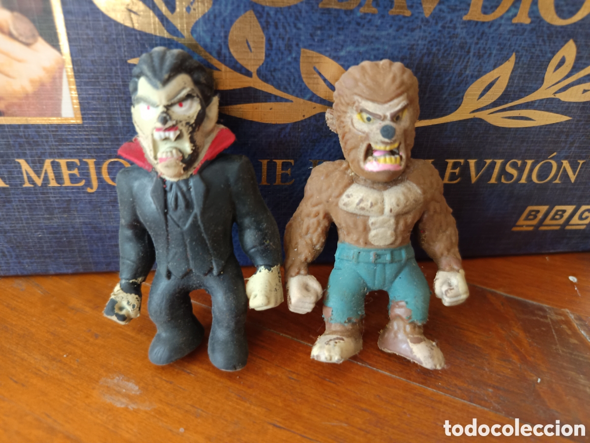 Gummi- und PVC-Figuren: Figura de goma Monster flex hombre lobo y dracula