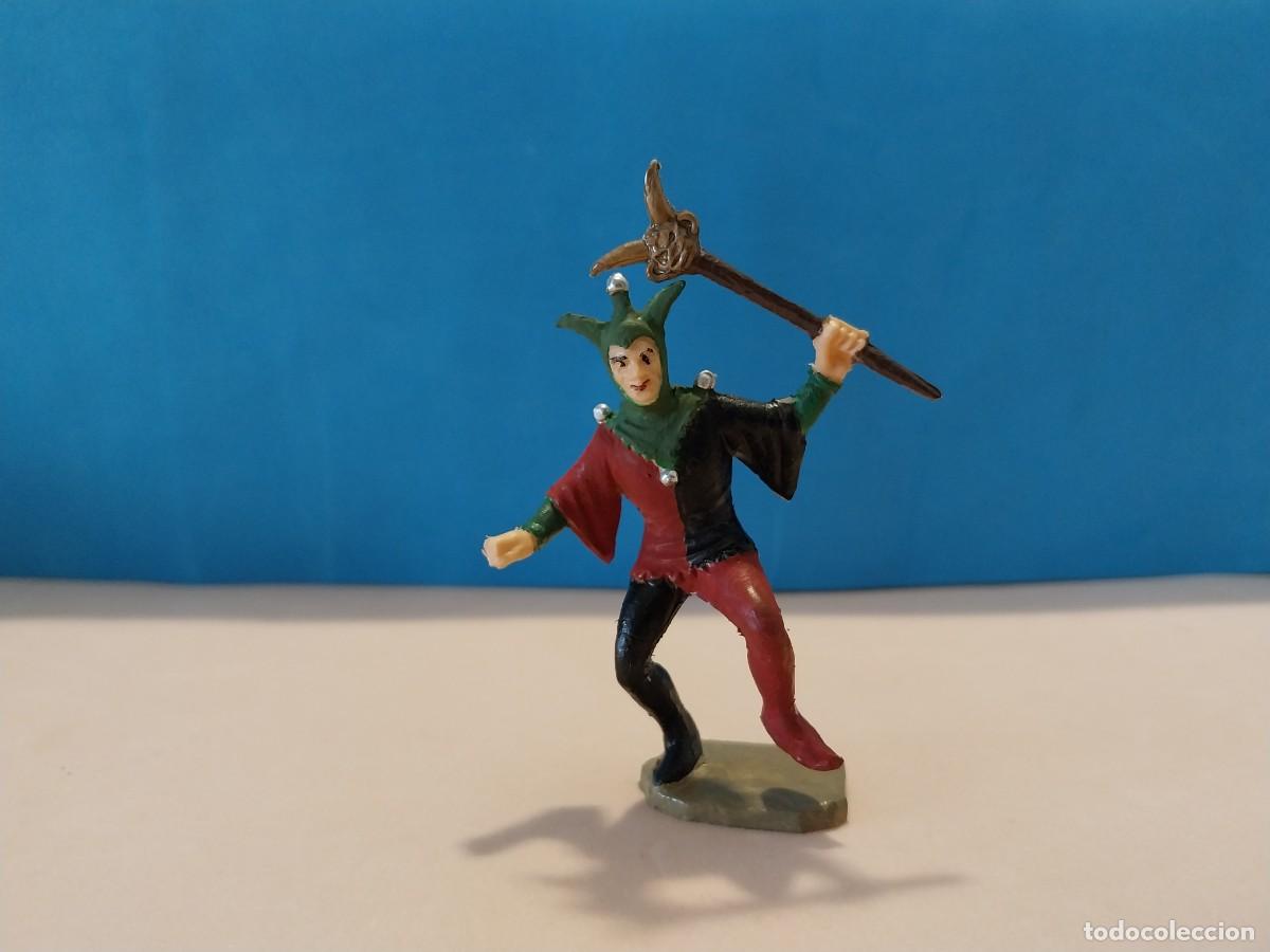 Figuras de goma y PVC: BUF&Oacute;N. LA CORTE DEL CASTILLO FEUDAL. REAMSA - Foto 1