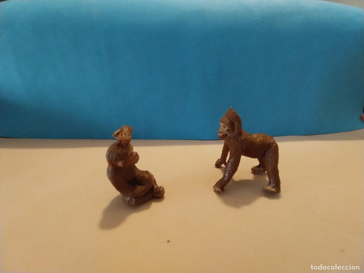 Figuras de goma y PVC: GORILA Y CHIMPANZ&Eacute;. COMANSI