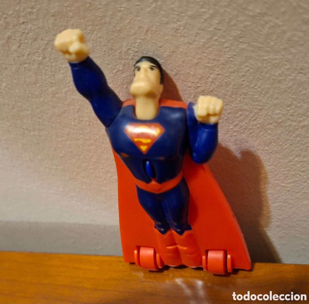 Rubber and PVC Figures: FIGURA DE SUPERMAN CON RUEDAS