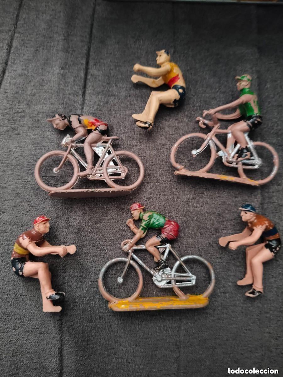 Figuras de Borracha e PVC: LOTE DE 6 FIGURAS ANTIGUAS DE CICLISTA A&Ntilde;OS 60 POSIBLEMENTE SOTORRES