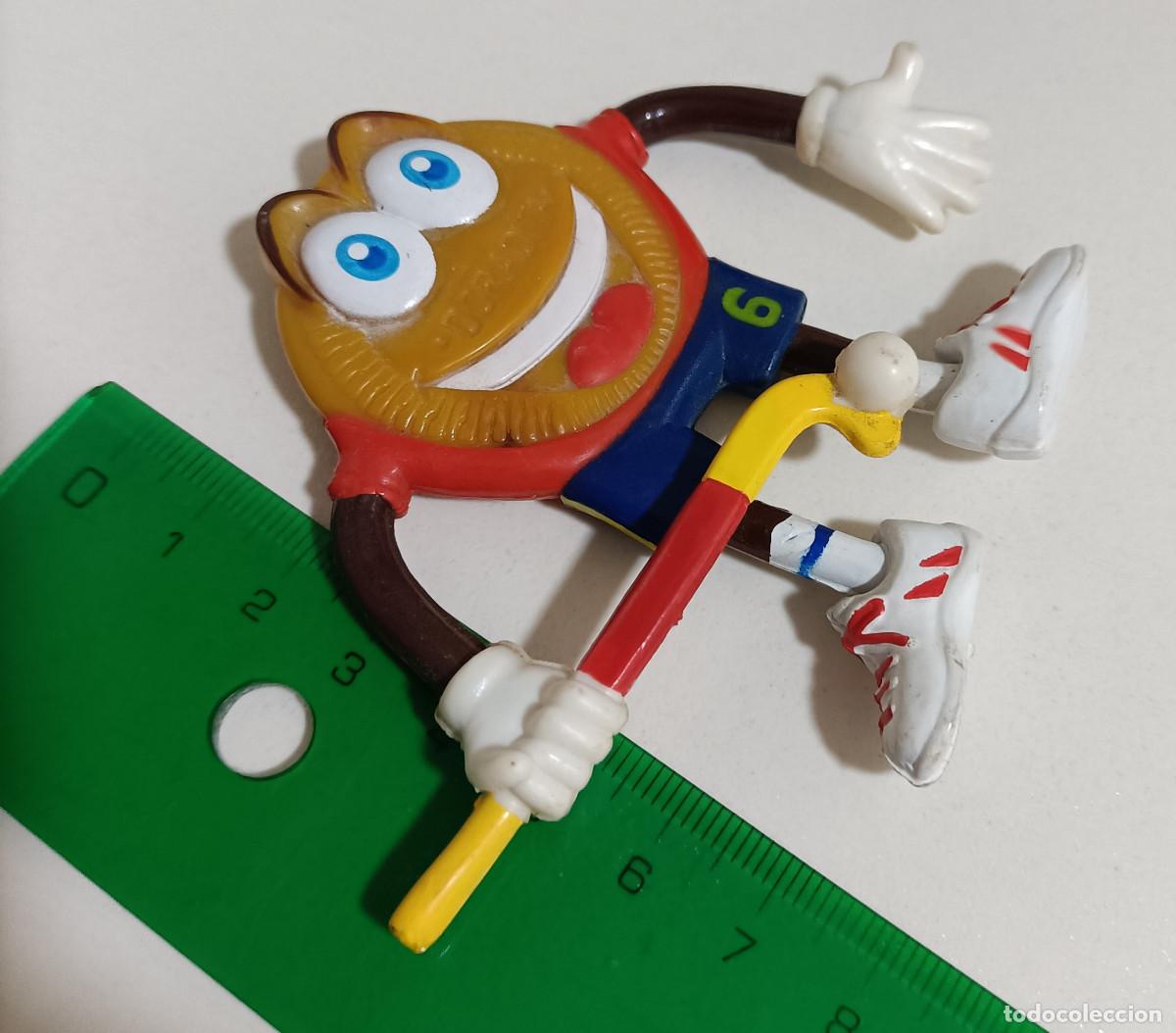 Figuras de goma y PVC: doradita galleta marbu futbolista seleccion espa&ntilde;ola espa&ntilde;a roja galletita mu&ntilde;eco promocional hockey