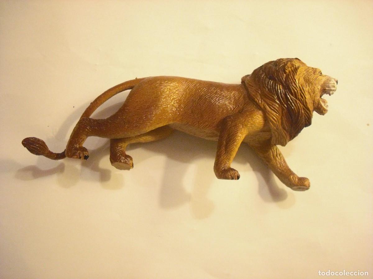 Figurines en Caoutchouc et PVC: FIGURA DE LEON RUGIENTE , PVC