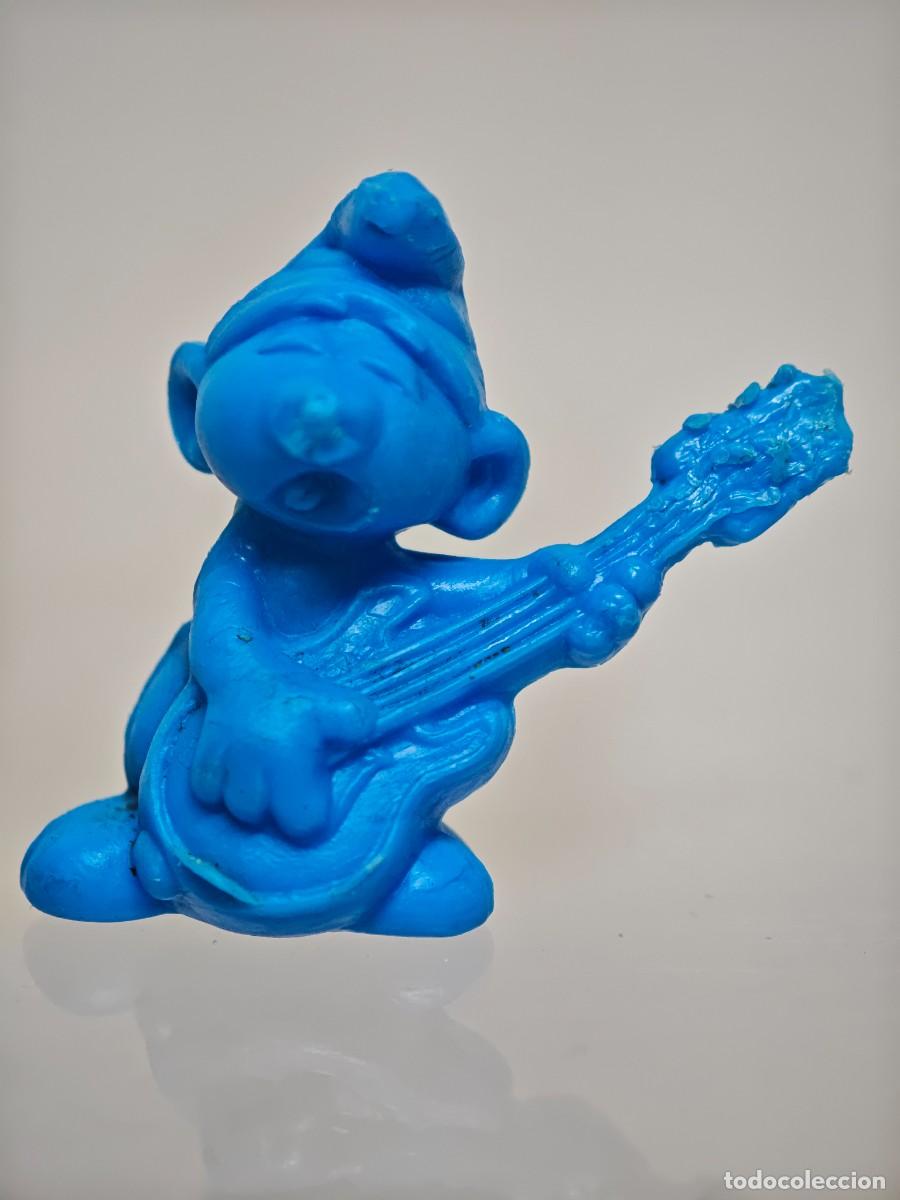 Figuras de goma y PVC: FIGURA DUNKIN PITUFO CON GUITARRA