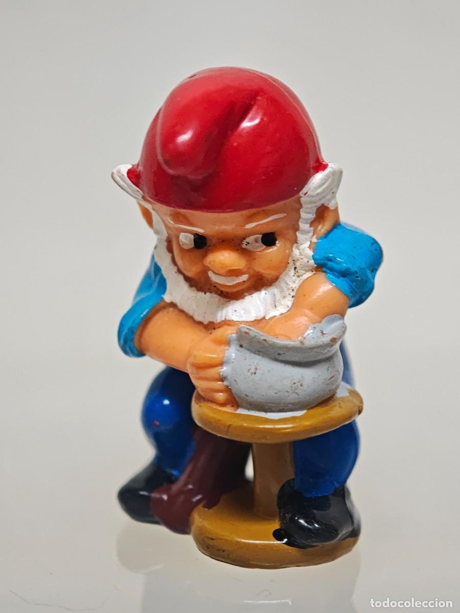 Figuras de goma y PVC: FIGURA K8NDER FERRERO GNOMO