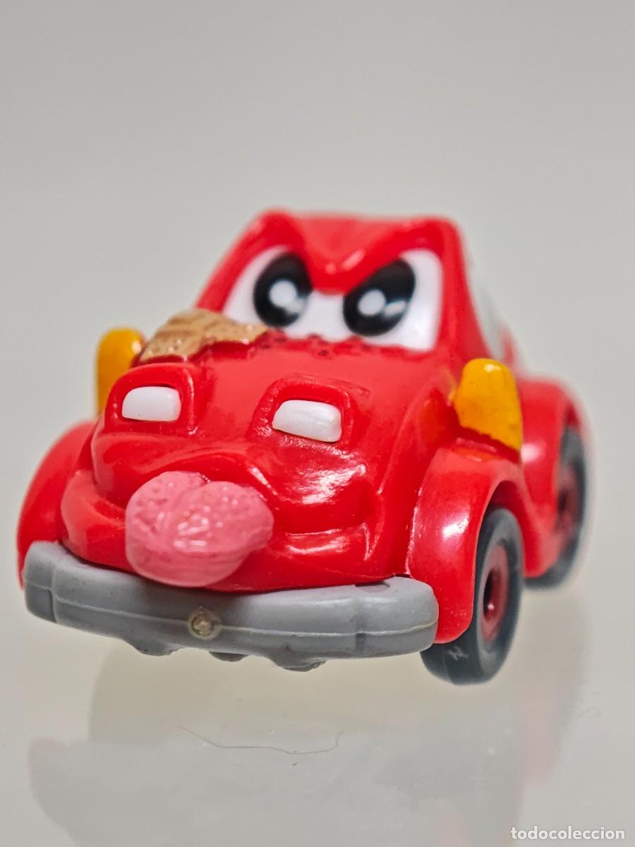 Figuras de goma y PVC: FIGURA K8NDER FERRERO FAMILIA VOLLGAS COCHE