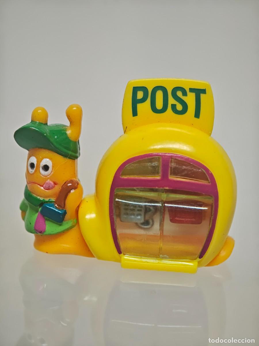 Figuras de goma Kinder: FIGURA K8NDER FERRERO FAMILIA CARACOL CON CASA