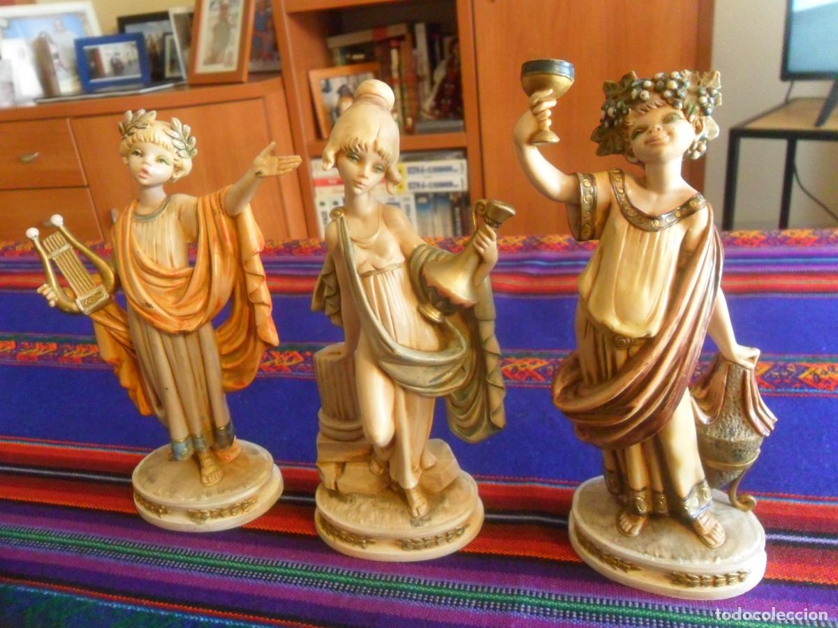 Figuras de goma y PVC: LOTE 3 FIGURAS DE PL&Aacute;STICO ITALIANAS FONTANINI ESTILO GRECORROMANO. ESCULTOR SIMONELLI. 18 CMS.