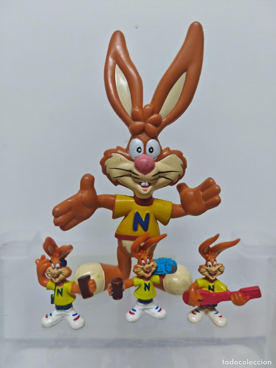 Figuras de goma y PVC: LOTE FIGURAS CONEJO NESQUIK 4 FIGURAS
