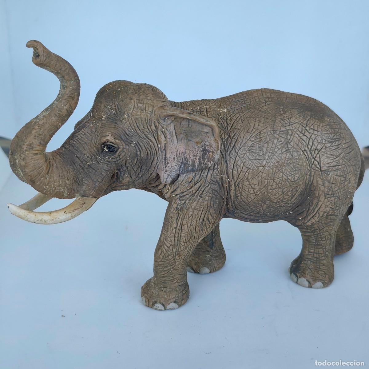 Figuras de goma y PVC: ELEFANTE AFRICANO ADULTO SCHLEICH 2011