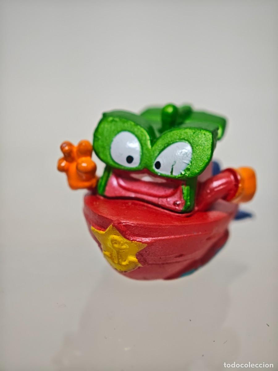 Figuras de goma y PVC: MU&Ntilde;ECO FIGURA SUPERZINGS SERIE 5 METALICO