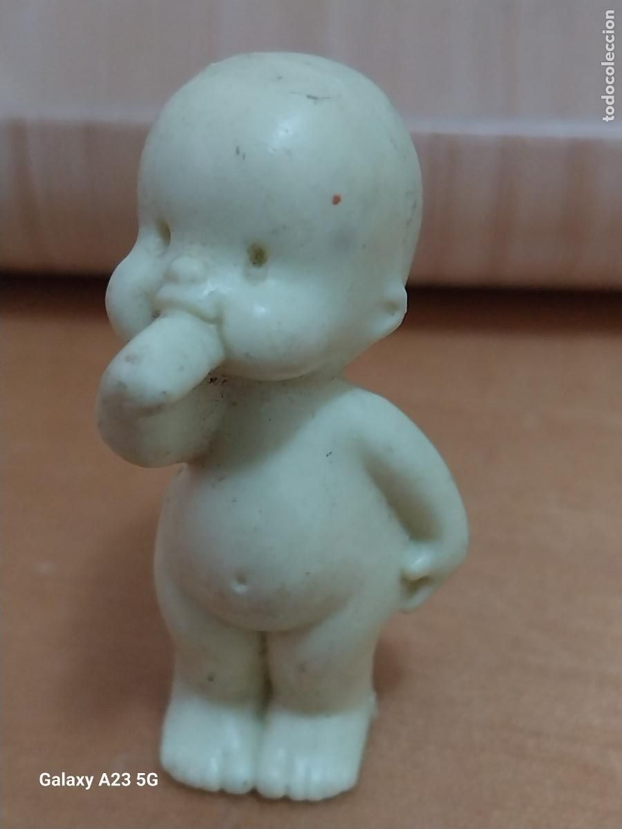 Figuras de goma y PVC: BEBE A&Ntilde;OS 90 FIGURA GOMA PVC DEDO BOCA 5CMS ALTO JUGADO