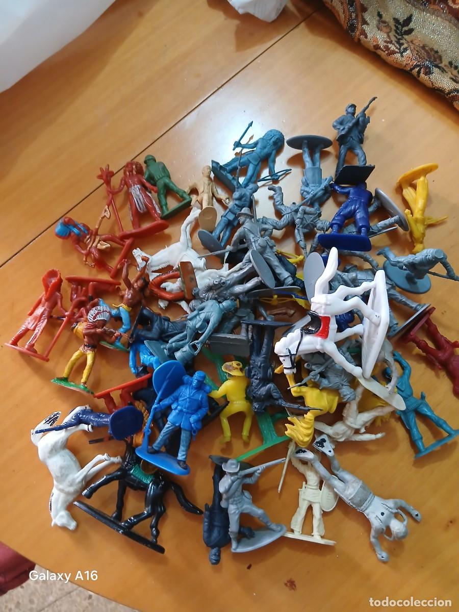 Figuras de goma y PVC: SOLDADOS DE PLASTICO LOTE TRABAJO +50 figuras