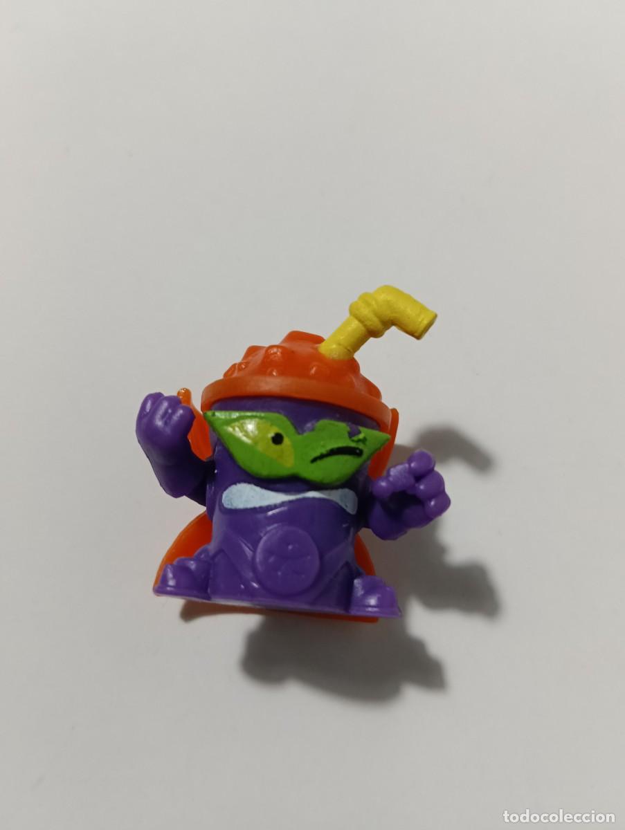 Figuras de goma y PVC: Superthing ice brain 896 serie 12