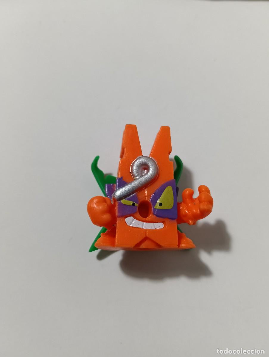Figuras de goma y PVC: Superthing dry pinch 954 serie 12
